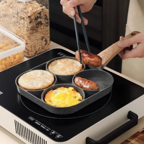 4hole Nonstick Frying Pan 1